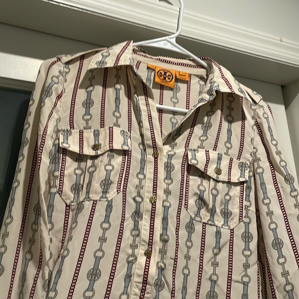 100% Silk top Tory Burch